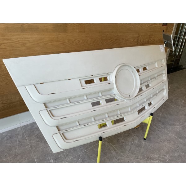 進(jìn)氣格柵模具